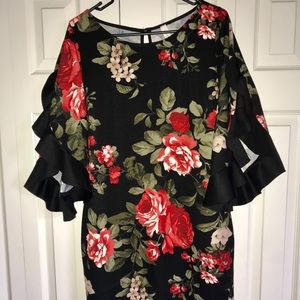 Ruffle Rose Bell sleeve dress 1x plus size 😍